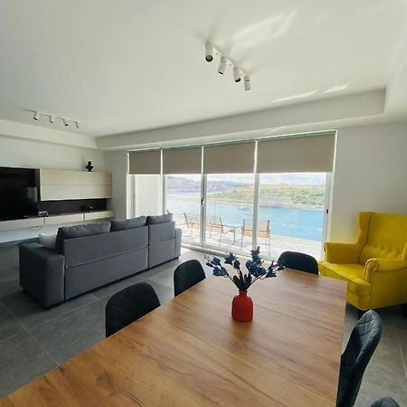 Sliema Seaview Apartment- Valletta Views - Apt 8, 49 Tigne Point Mansions المظهر الخارجي الصورة