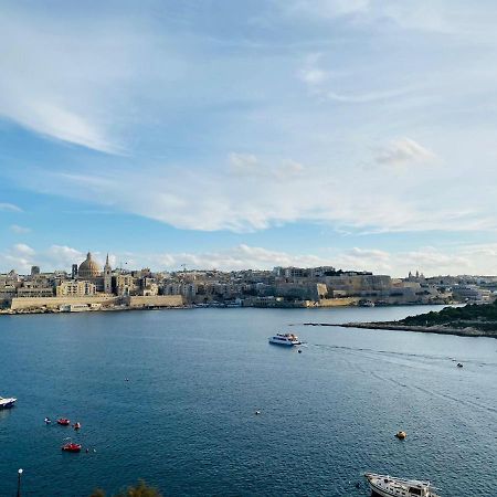 Sliema Seaview Apartment- Valletta Views - Apt 8, 49 Tigne Point Mansions المظهر الخارجي الصورة