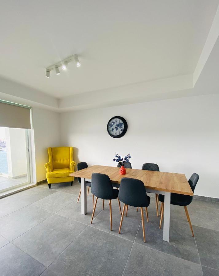 Sliema Seaview Apartment- Valletta Views - Apt 8, 49 Tigne Point Mansions المظهر الخارجي الصورة