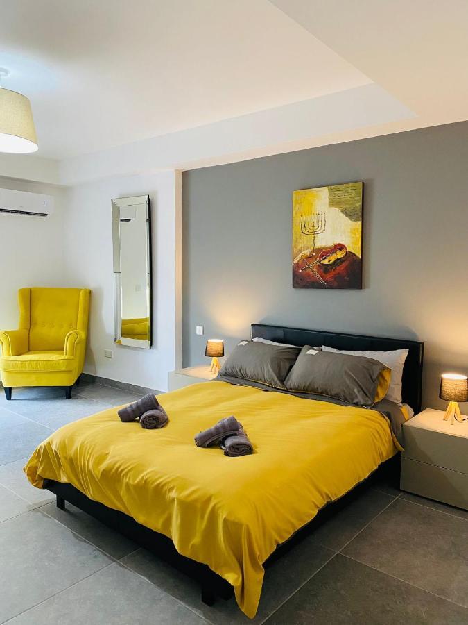 Sliema Seaview Apartment- Valletta Views - Apt 8, 49 Tigne Point Mansions المظهر الخارجي الصورة